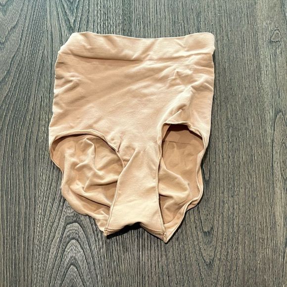 SKIMS Other - NWOT Skims Sculpting Mid Waist Brief Size L/XL